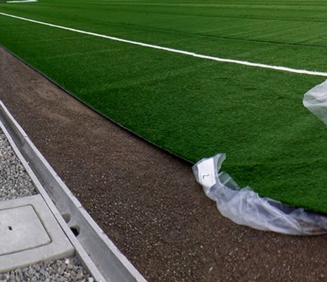 Campo sportivo irrigato